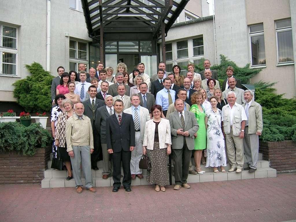 Studia podyplomowe IOR 2004/05 w zakresie integrowanych technologii