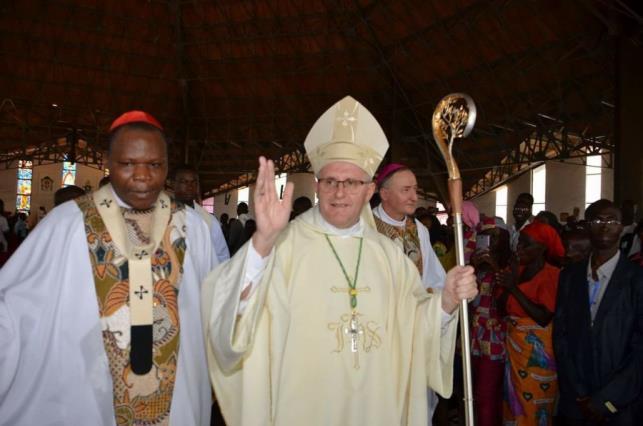I jak zawsze, zostawiamy Was z myślą papieża Franciszka: Wszyscy zostaliśmy wezwani, aby wyjść na świat jako misjonarze, niosąc wszystkim ludziom i każdemu środowisku orędzie Bożej miłości.
