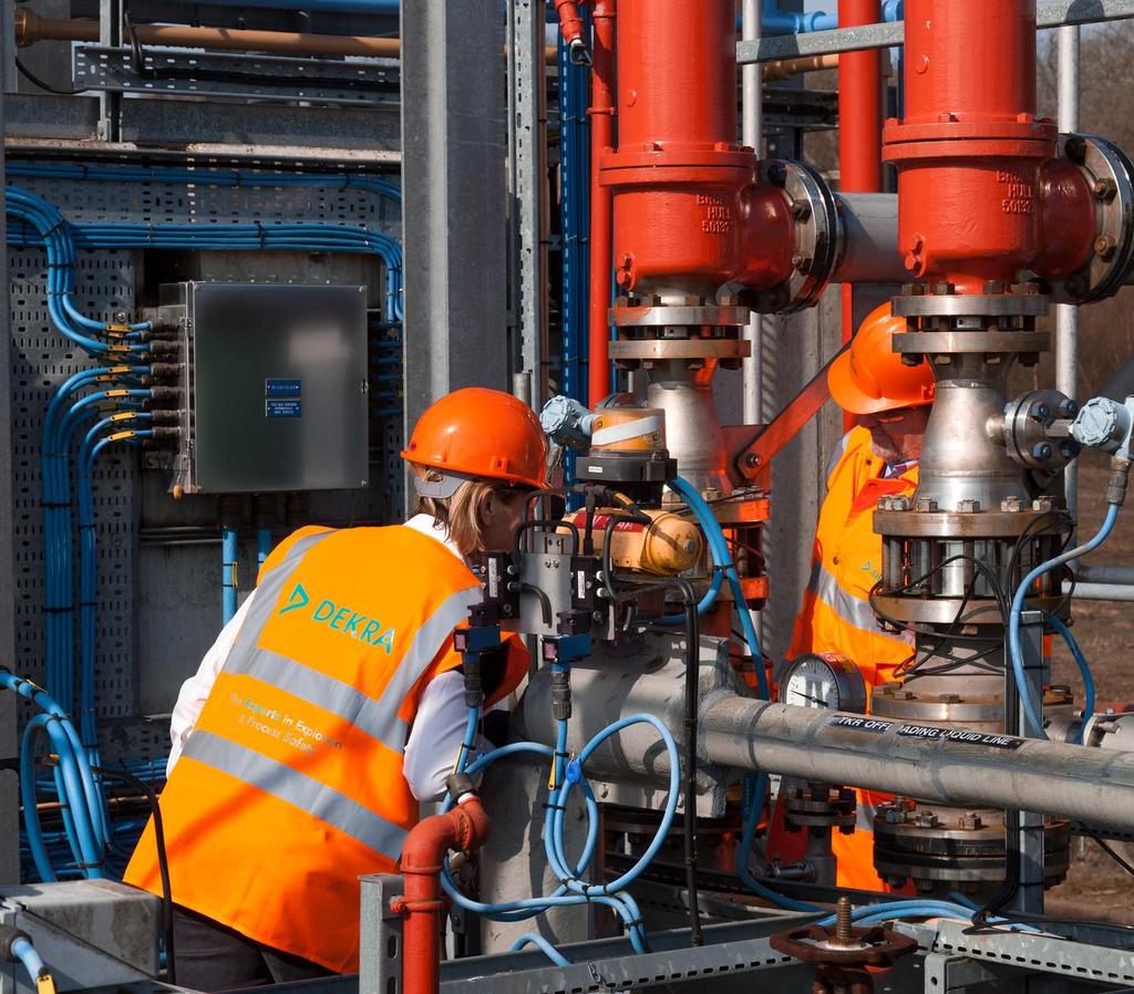USŁUGI DLA PRZEMYSŁU Dyrektywa SEVESO III bezpieczeństwo funkcjonalne Bezpieczeństwo procesowe PSM Bezpieczeństwo przeciwwybuchowe ATEX Audyty energetyczne Badania