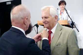 cie nie leży w zakresie kompetencji samorządu zawodowego. Uzasadnieniem tej decyzji Zjazdu był m.in.