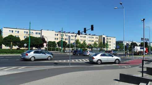 Obrazki sprzed pół wieku MIĘDZYNARODOWY HOTEL STUDENCKI Obecny widok od strony ul. Jana Pawła II DS-u nr 1, w którym mieścił się Międzynarodowy Hotel Studencki. W1968 roku akademik nr 1 przy ul.