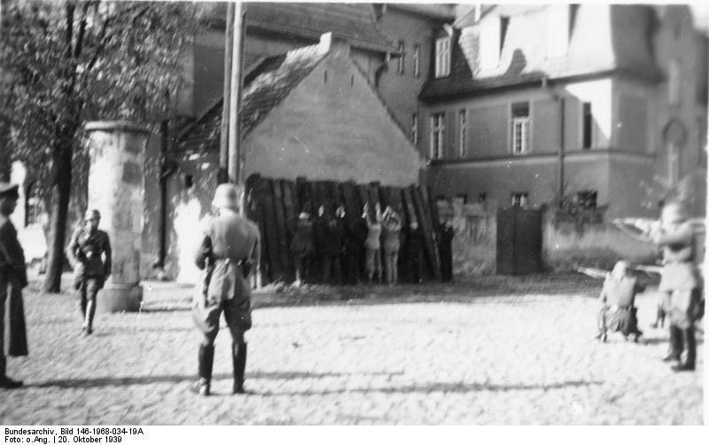 burmistrz Kórnika Teofil Wolniewicz, biskup Walenty Dymek, lekarz Jan Hanelt, Bronisław Adamczewski Autor nieokreślony. Zbiory Biblioteki Kórnickiej, sygn.