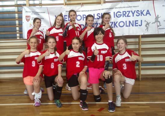 Aby do tego doszło najpierw musiały zmierzyć się w turnieju gminnym, w którym walczyły z drużyną Udane otwarcie sezonu sportowego 2018/2019 karateków na zawodach w Mosinie i Lesznie ze Szkoły