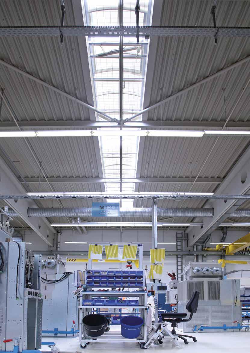 Obiekt: SCHNEIDER ELECTRIC REGENSBURG Technologia strona 6 Izotermiczny konwerter obciążenia Aktywny absorber wydłużenia cieplnego Optymalne charakterystyki izotermiczne strona 8 Technologia strona