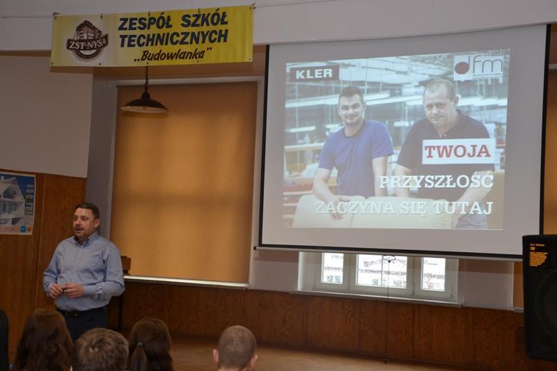 DNI OTWARTE W NASZEJ SZKOLE W dniach 15 i 16 lutego w naszej szkole odbyły się Dni Otwarte. Przez dwa dni gościliśmy w naszych murach, nyskich gimnazjalistów.