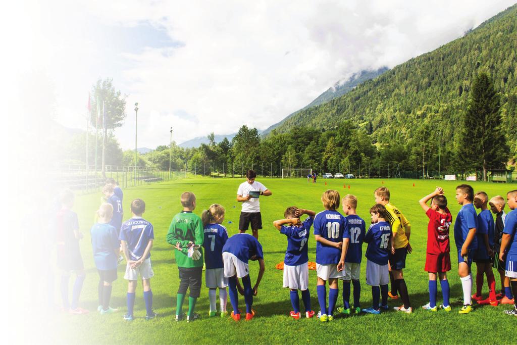 ZOSTAŃ AGENTEM FOOTBALL ACADEMY CAMPS PROGRAM ZAJĘĆ NA OBOZIE Oferowany przez Football Academy Camps program treningowy na obozie piłkarskim jest ściśle skorelowany z wewnętrznym system szkolenia