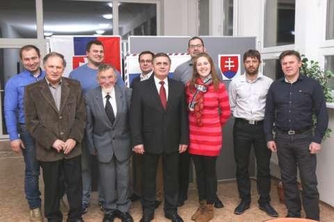 kal aj v poradí desiaty kandidát. Noví poslanci i primátor zložili sľub na prvom zasadnutí novozvoleného mestského zastupiteľstva 8. decembra. Primátor nášho mesta Ing.