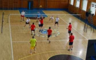 družstvá zo Slovenska a dve zo susedného Poľska. Popredné priečky obsadili domáci záchranári, keď áčko turnaj vyhralo a béčko skončilo na druhom mieste.
