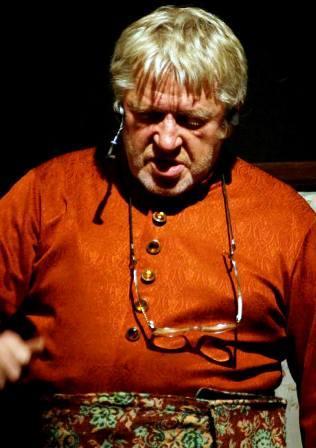 DYNDALSKI Marian Makula Satyryk, autor, animator i producent,artysta estradowy (Kabaret Cmok do 1988r., kabaret Rak1988-1998r., kabaret Raki z Nowej Paki od 1999 r.).