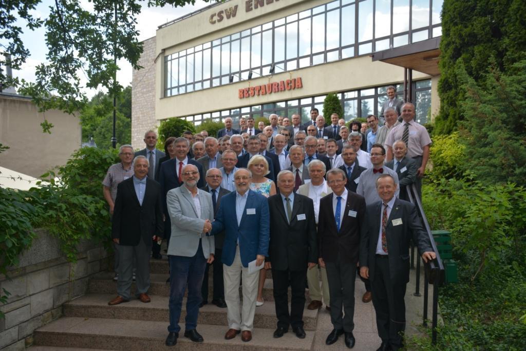 Zdjęcie grupowe uczestników SME2017 w Nałęczowie