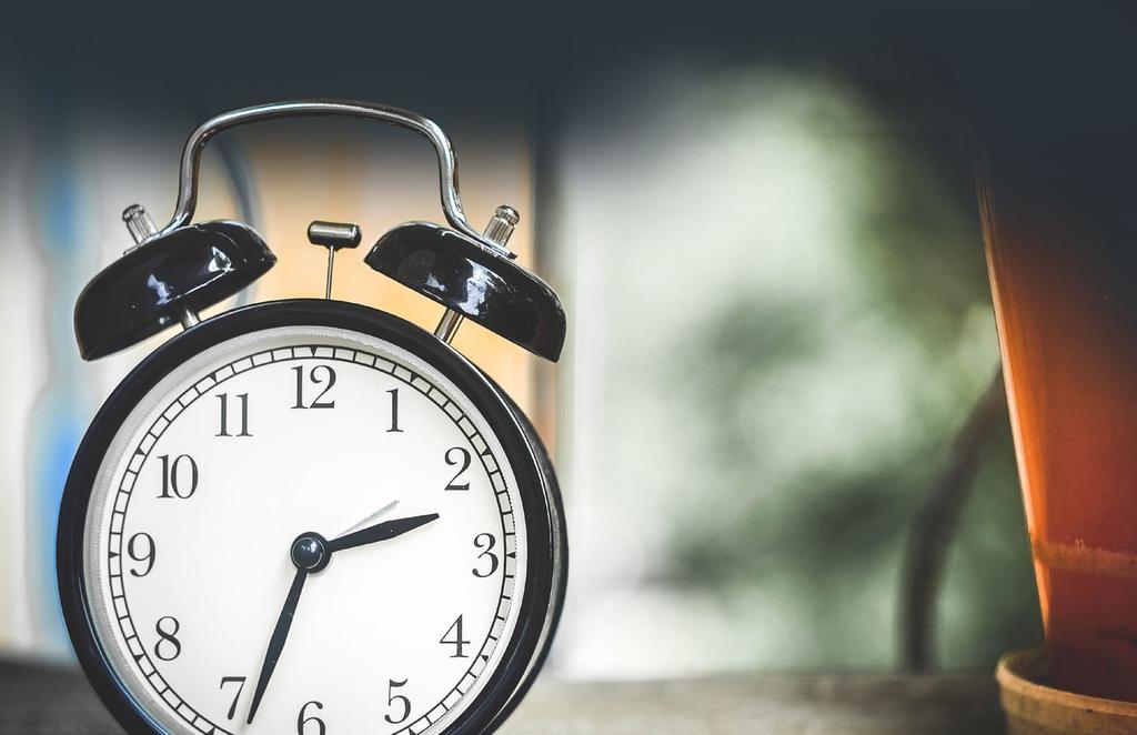 Szczyty liczby zamówień wg pory dnia Niedziela poza schematem 150% 125% Średnia 75% 50% W zależności od dnia tygodnia szczyty mogą wyglądać inaczej - wyróżnia sie tutaj niedziela.