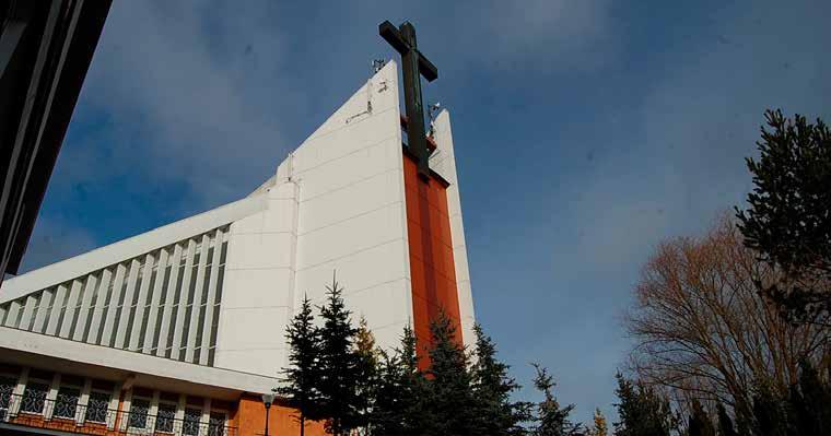 Obiekty referencyjne sakralne Obiekt referencyjny 28 Pompa ciepła jako ekonomiczny system ogrzewania kościoła Geotermiczny system grzewczy na bazie pomp ciepła został wykonany w kościele pod