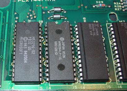 II. Pamięć ROM Rodzaje pamięci ROM 2. PROM (ang. programmable ROM) - pamięć jednokrotnie programowalna.