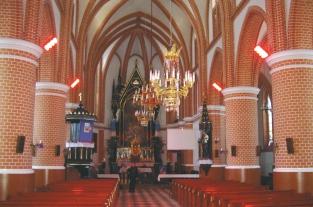 Wysoka estetyka pozwala na montaż w galeriach, kościołach i obiektach zabytkowych.