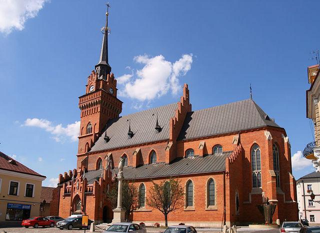 uważany za najpiękniejszą renesansową rzeźbę w całej Europie, przedstawiającą kobietę. W 2006 roku w katedrze zostało ustanowione Sanktuarium Matki Bożej Bolesnej.