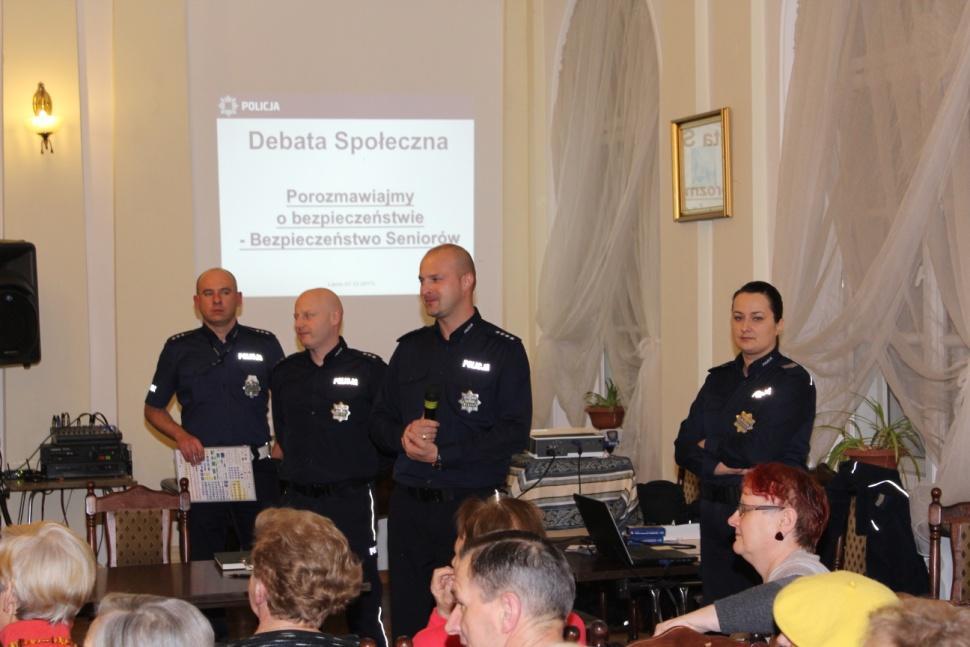 Bezpieczeństwo Policyjna majówka pod