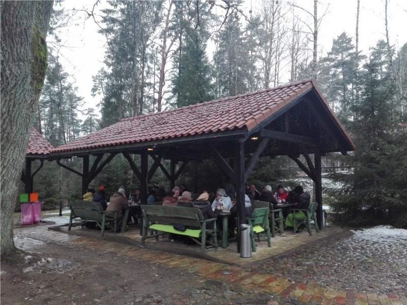 19 Archiwum działalności Koła Terenowego KZEiRSW w Białymstoku wspólnego spotkania na łonie natury skorzystało 34 emerytów. Dziękujemy wszystkim za udział i wspaniałą atmosferę w czasie imprezy.