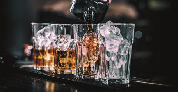 KOSTKARKI CHŁODZONE POWIETRZEM KOSTKARKI CHŁODZONE WODĄ Wydajność 1050 kostek/24h 2700 kostek/24h 1050 kostek/24h 2700 kostek/24h wbudowana pompa odpływowa ICE20A ICE50AP ICE20W ICE50W 340x480x(H)605