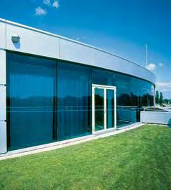 Szyby zespolone wykonane ze szkła Pilkington K Glass N zapewniają do 30% lepszą izolację cieplną niż szyby zespolone wykonane ze zwykłego szkła float.