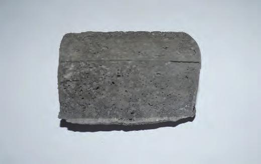 properties of soluble glass as: a) a binding component; b) blowing agent; c) the raw mix hardening rate regulator.