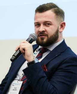 Rynek polski oczywiście będzie bardzo mile przez nas przywitany, gdy się pojawi, natomiast kompetencje i doświadczenie zdobywamy na razie tam gdzie można je zdobyć.