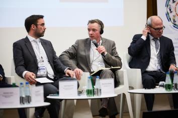 lokalnych przy budowie łańcucha dostaw dla polskich projektów morskich farm wiatrowych. 2.