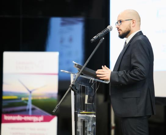 Wystąpienie gości honorowych ( ) Rząd popiera rozwój morskiej energetyki wiatrowej.