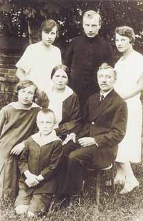 Piusa X we Włocławku. 1920 Wstąpił do Wyższego Seminarium Duchownego we Włocławku. 3 sierpnia 1924 Stefan Wyszyński został wyświęcony na kapłana przez ks.