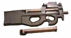 45 ACP, nemecký Bergmann MP 28, talianske Beretty M 38/42 a M 38/44, nemecký MP 40 (Vollmer) a britské Steny na náboj 9 x 19 mm Luger, ako aj sovietske PPŠ-41 (Špagin) a PPS-43 (Sudajev) na náboj