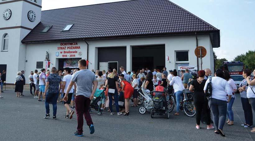 Zaginanie kartek było związane ze zwyczajami w tradycji szintoistycznej, np. obrzędami małżeństwa. Początek tej sztuki datuje się na XV- XVI w.