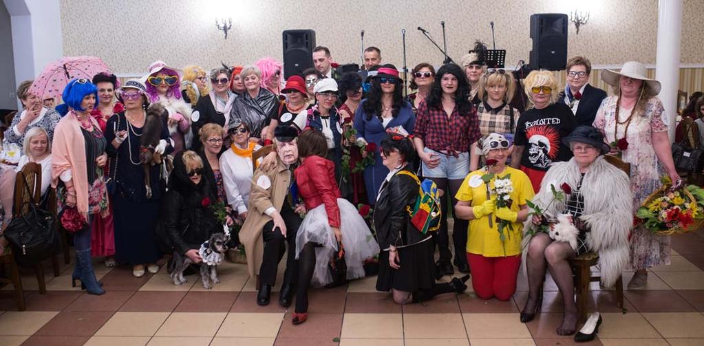 Gminny Dzień Kobiet 2017 Ogromna dawka humoru i doskonała zabawa towarzyszyła tegorocznym obchodom Gminnego Dnia Kobiet, który odbył się w sobotę 18 lutego 2017 r.