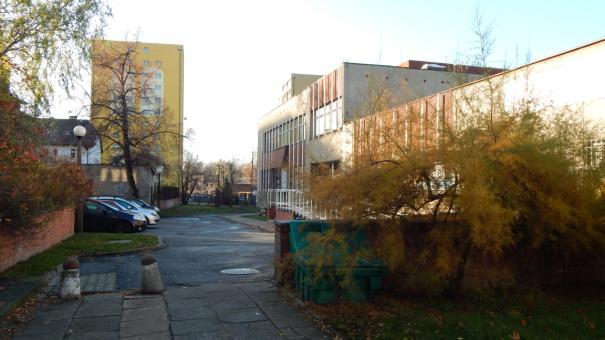 6 Dojście do części parkingu podlegającej