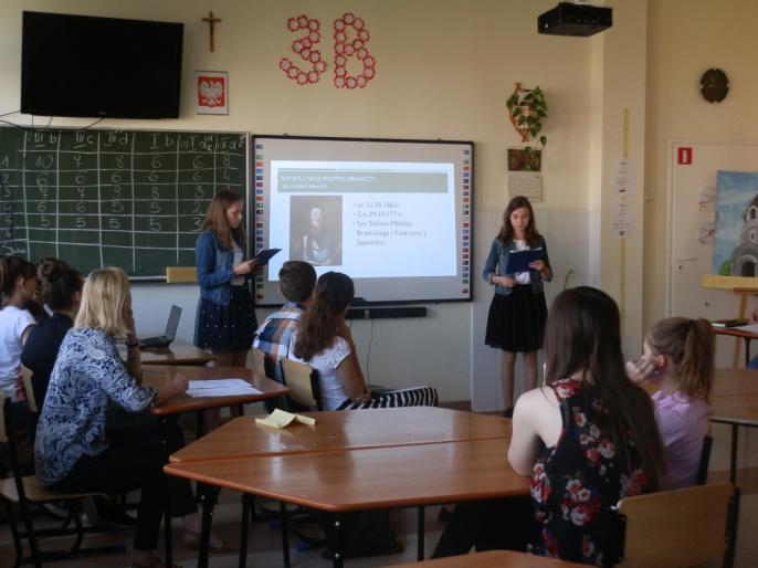 ŚWIETLICA SZKOLNA CELE PRACY ŚWIETLICY Propagowanie aktywnych form spędzania czasu wolnego Pomoc uczniom w nauce i wyrabianiu umiejętności przetwarzania informacji Rozwijanie