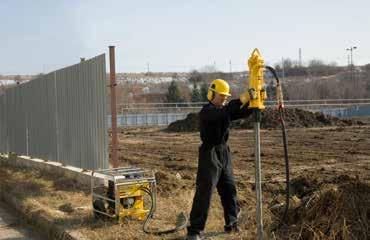 TECHNIKA WYBURZENIOWA KAFARY HYDRAULICZNE ATLAS COPCO LPD-T ATLAS COPCO LPD-RV Masa 34.0 [kg] 32.0 [kg] Przepływ oleju 20-30 [l/min] 20-30 [l/min] Maksymalne ciśnienie 140.0 [bar] 140.