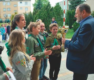 poznanie walorów turystyczno - krajoznawczych terenów między Dębkami a Białogórą.