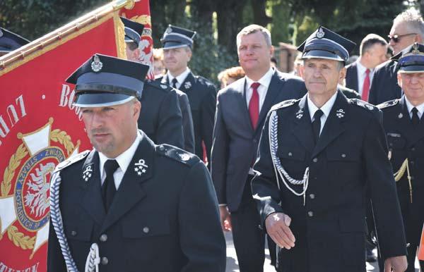 wydarzenia 5 Raperzy w cieniu, ale i w ofensywie Full Power Spirit to bialski skład raperski znany w całej Polsce. Od jakiegoś czasu o kapeli nie jest zbyt głośno.