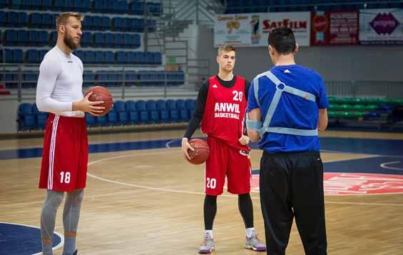 ANWIL TEAM nr11 sezon 2017/2018 WOJCIECHOWSKI i IHRING zamykają skład Tuż przed zamknięciem okienka transferowego Anwil Włocławek z przytupem zamknął skład.