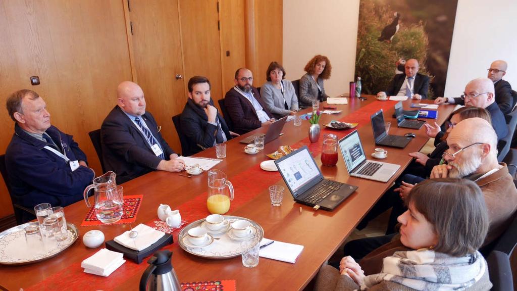 Podziękowania Organizatorzy i członkowie polskiej delegacji podczas Arctic Circle Assembly 2017 składają serdeczne podziękowania Kierownikowi Ambasady RP w Reykiaviku, Radcy-Ministrowi Lechowi