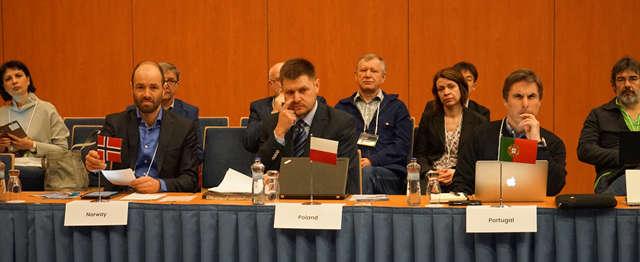 W Radzie IASC Polskę reprezentował dr hab. Michał Łuszczuk (UMCS), Członek Rady PKPol oraz Sekretarz Naukowy Komitetu Badań Polarnych PAN, który zastąpił ustępującego po ponad 10 latach prof. dr hab. Jacka Janię.