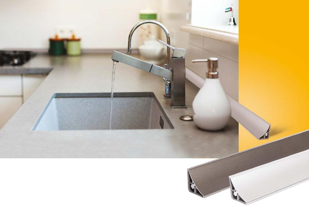 ALUMINIOWA LISTWA PrzYBLATOWA AP 121 A Listwa posiada walory tradycyjnej listwy przyblatowej oraz nakładki aluminiowej.