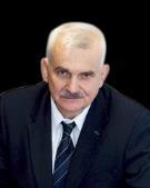 Ukończył studia menedżerskie MBA (program Rotterdam School of Management we współpracy z Uniwersytetem Gdańskim oraz Gdańską Fundacją Kształcenia Menedżerów) uzyskując tytuł Executive Master of