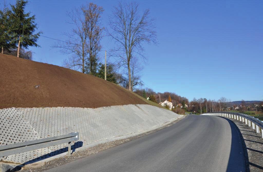 Zabezpieczenie i stabilizacja osuwiska wraz z odbudową odcinka drogi powiatowej nr 1930R Żarnowa Glinik Zaborowski w miejscowości Żarnowa.