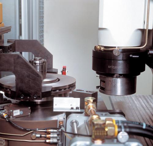 Several flywheel types can be balanced in mixed mode to extremely tight unbalance tolerances.