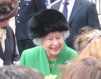Głowa państwa: królowa Elżbieta II książę Karol (prince Charles) Szef rządu: Theresa May (Prime Minister) Hymn państwowy: God Save the Queen (Boże chroń królową) Większe miasta: Birmingham, Leeds,