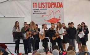 Dnia 11 listopada 2017 roku w 99 rocznicę odzyskania przez Polskę niepodległości już po raz drugi w Sieciechowicach odbyła się Wieczornica Niepodległościowa zorganizowana przez Gminne Centrum Kultury