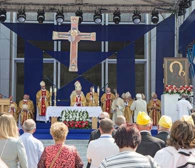 intencji zawierzenia swoich bliskich Opatrzności Bożej.