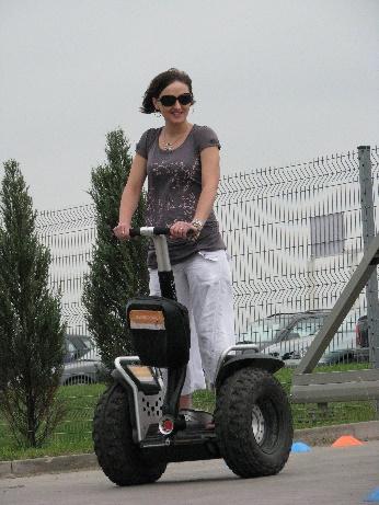 piknikowym Segway Jazda tym pojazdem daje dużo frajdy i radości.