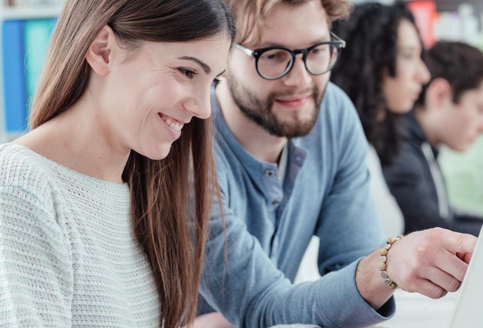 Dziekanat Wsparcie obsługi studentów, doktorantów oraz procesów dydaktycznych równolegle przez wiele dziekanatów. Pracownikom dziekanatu przydzielane są zadania według ich ról.