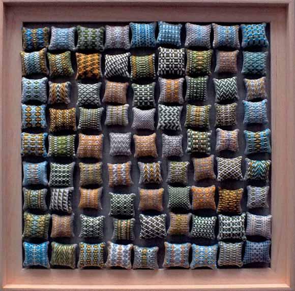 HALINA GREŠLIKOVÁ SŁOWACJA/ SLOVAKIA Kolekcja marzeń 56 x 56 cm, technika kombinowana: len, bawełna, wełna, 2014 Urodziła się we Lwowie na Ukrainie.