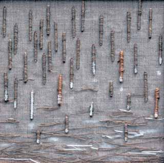 BARBARA PIERZGALSKA Jeden z wielu I 25 x 25 cm, technika własna, 2014 Jeden z wielu II 25 x 25 cm, technika własna, 2014 Urodziła się w Siedlcach. Ukończyła PWSSP w Łodzi Wydział Tkaniny.
